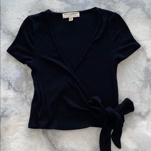 Black Wrap Short Sleeve Shirt